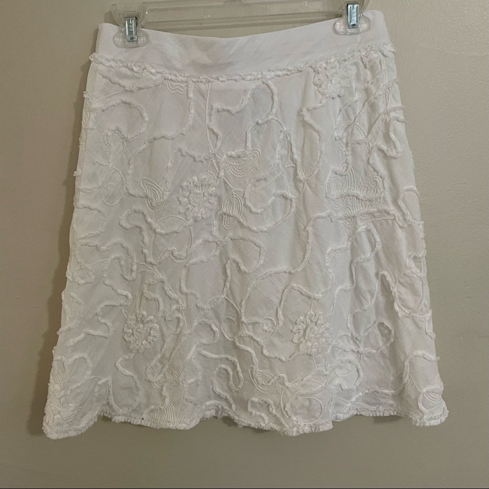 Max Studio White A line Skirt with embroidery Size XS - Picture 3 of 10